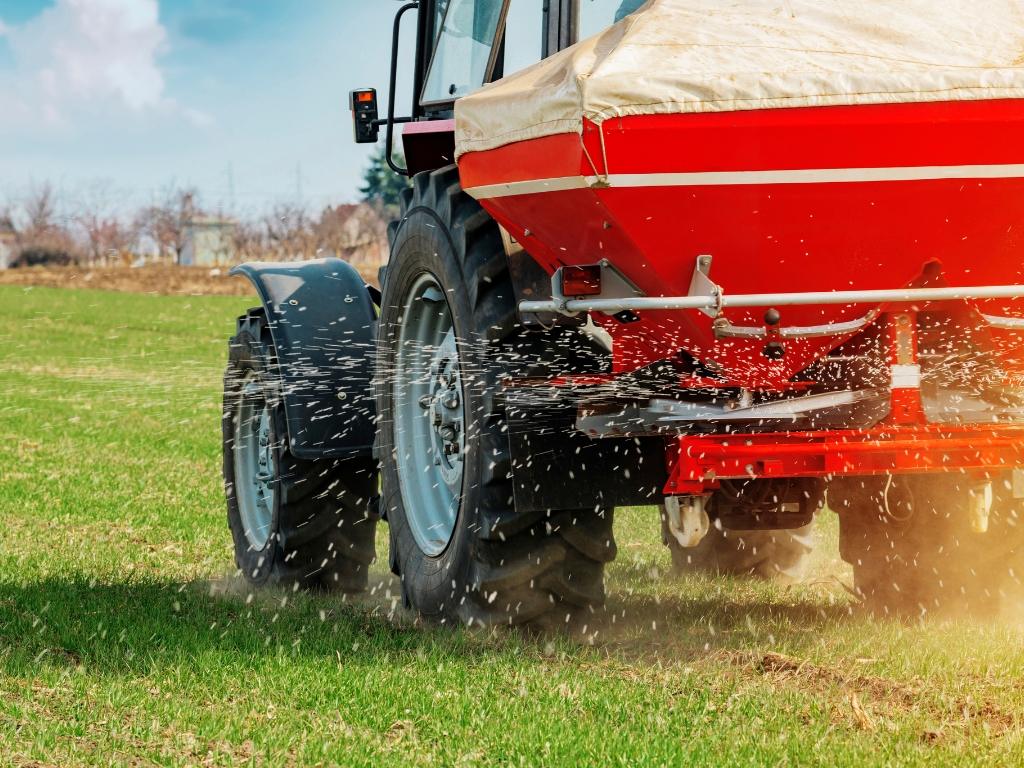 GreenTurf 860 390 5262 276 Butlertown Rd, Oakdale, CT 06370 grass fertilizer for spring